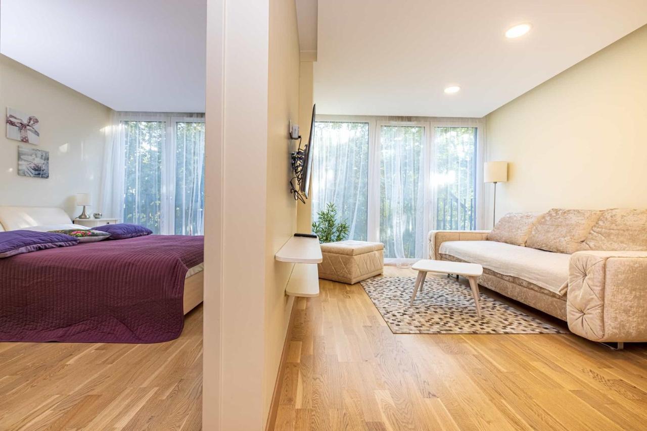 Central Square Apartments パランガ エクステリア 写真
