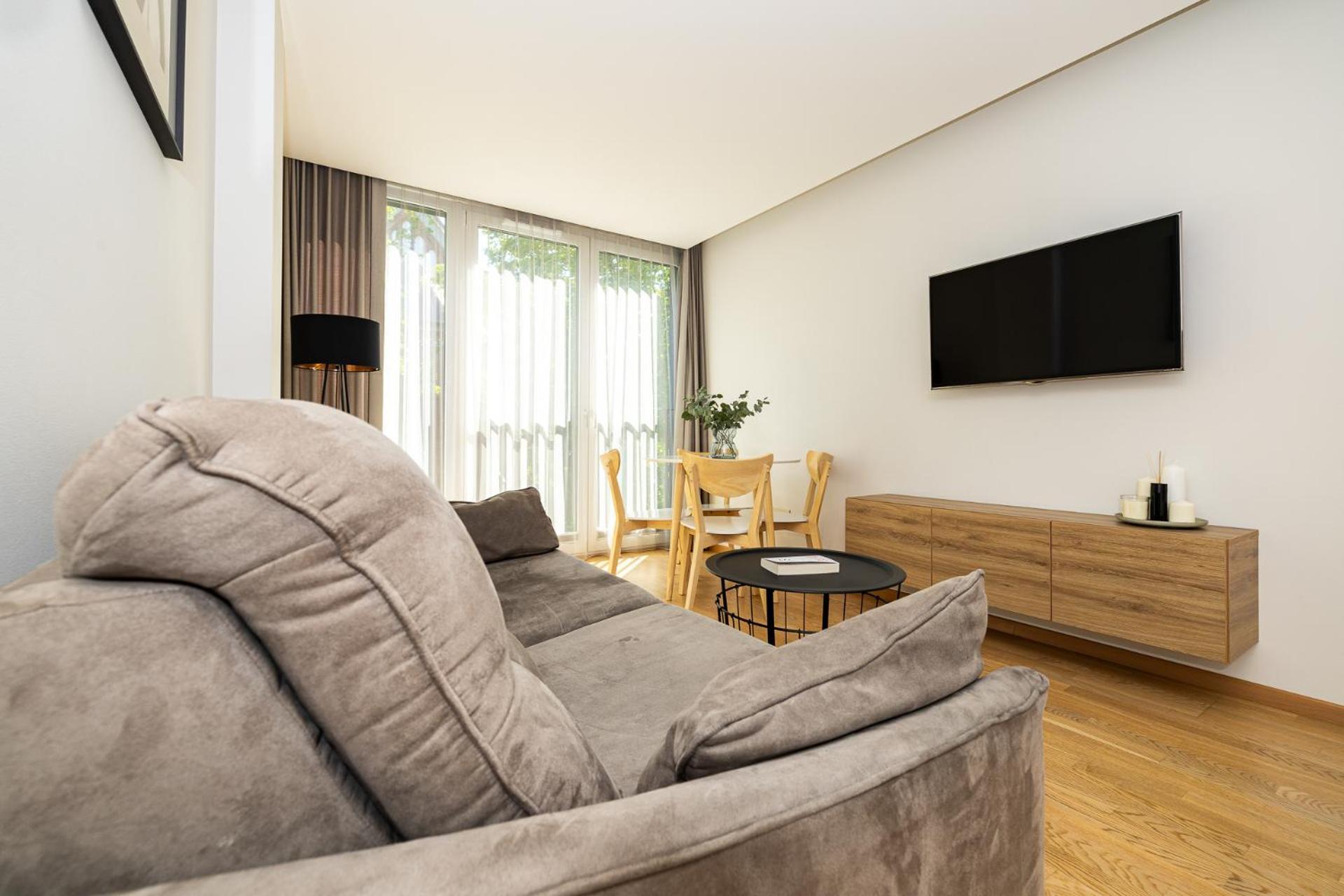 Central Square Apartments パランガ 部屋 写真