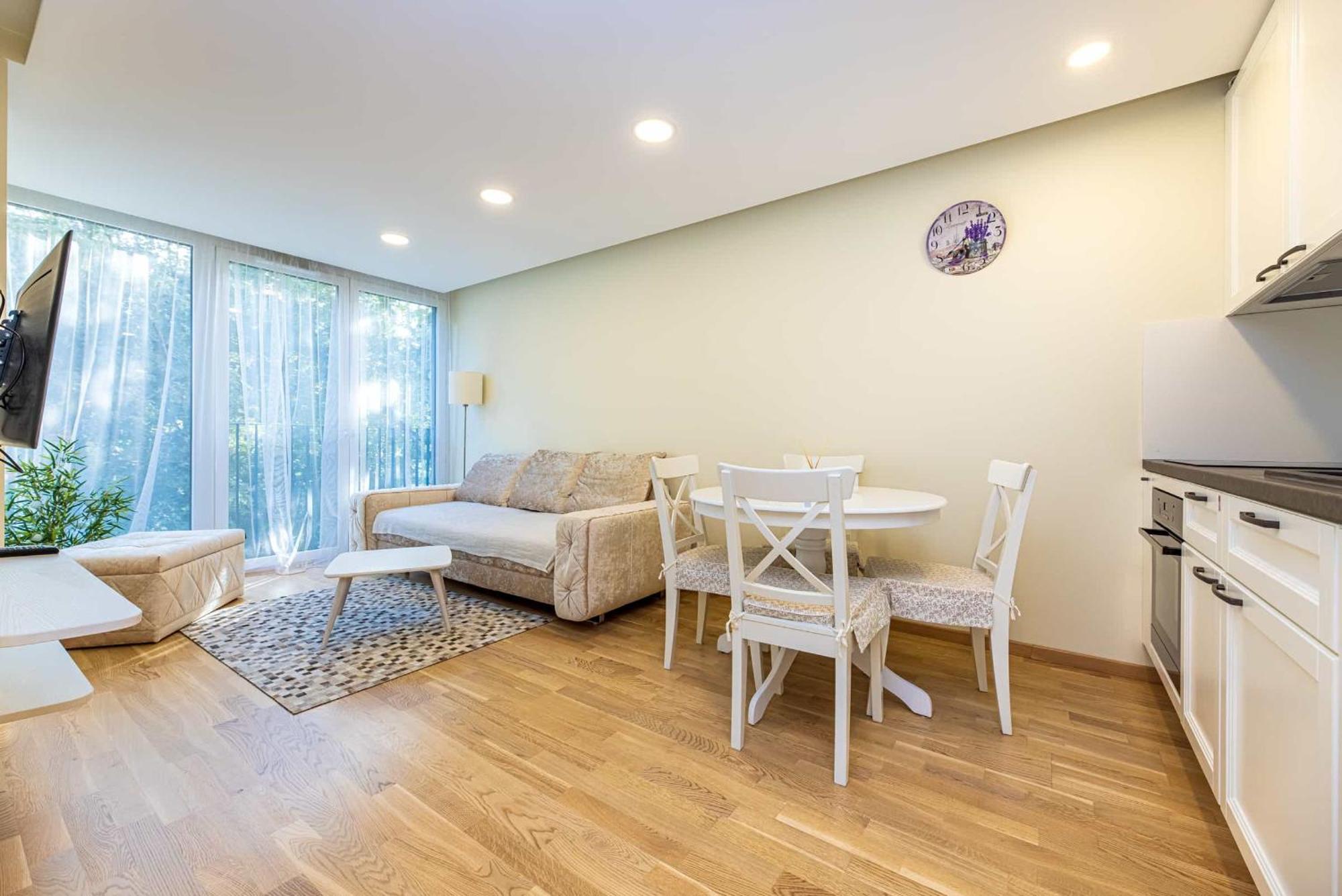 Central Square Apartments パランガ 部屋 写真