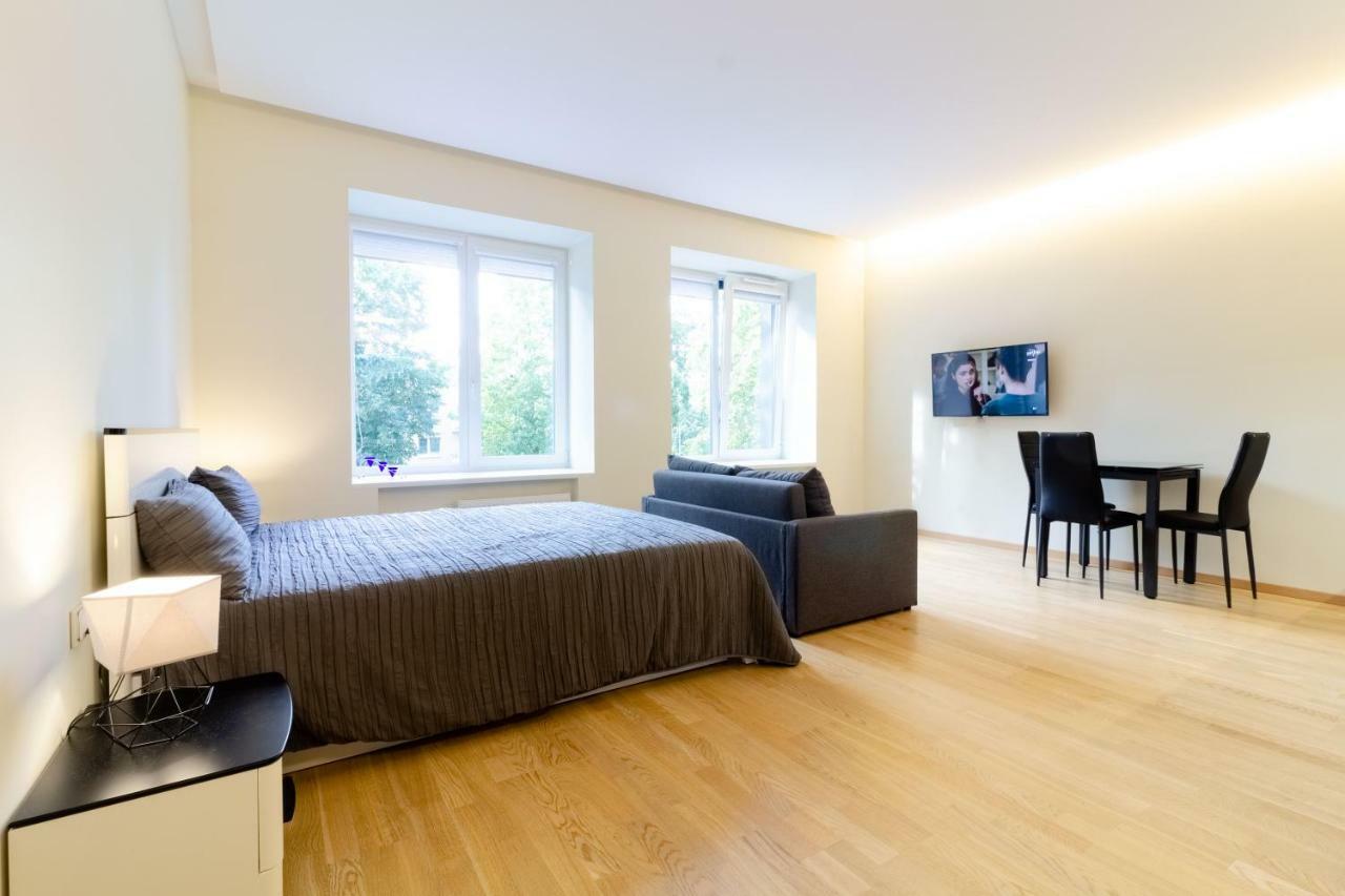 Central Square Apartments パランガ エクステリア 写真